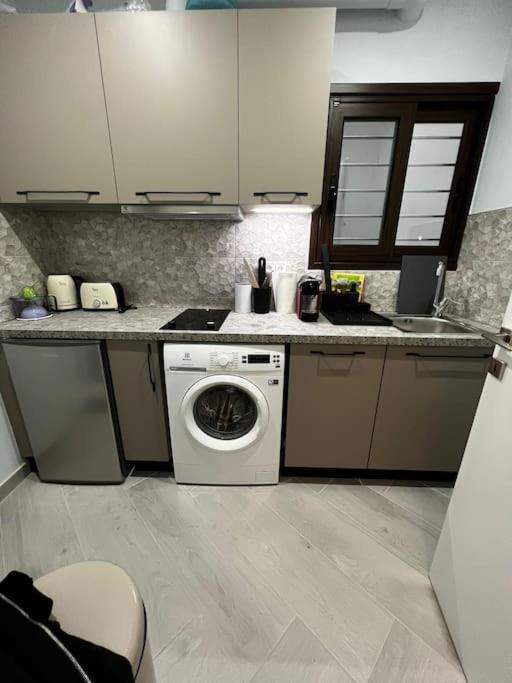 Olivia Luxury Apartment Palio Faliro Афіни Екстер'єр фото